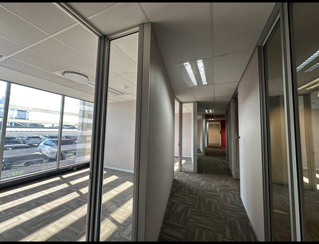 493.70M² OFFICE TO LET IN HIGHVELD